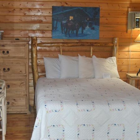 Holy Smoke Resort Keystone Phòng bức ảnh