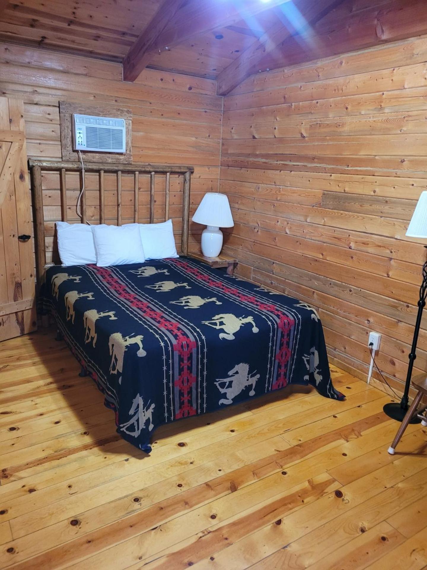 Holy Smoke Resort Keystone Phòng bức ảnh